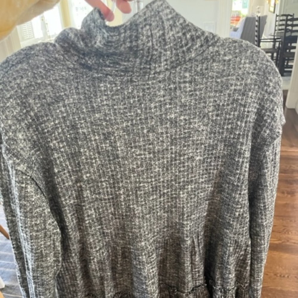 Eri+ Ali by Anthropolgie Grey Sweater